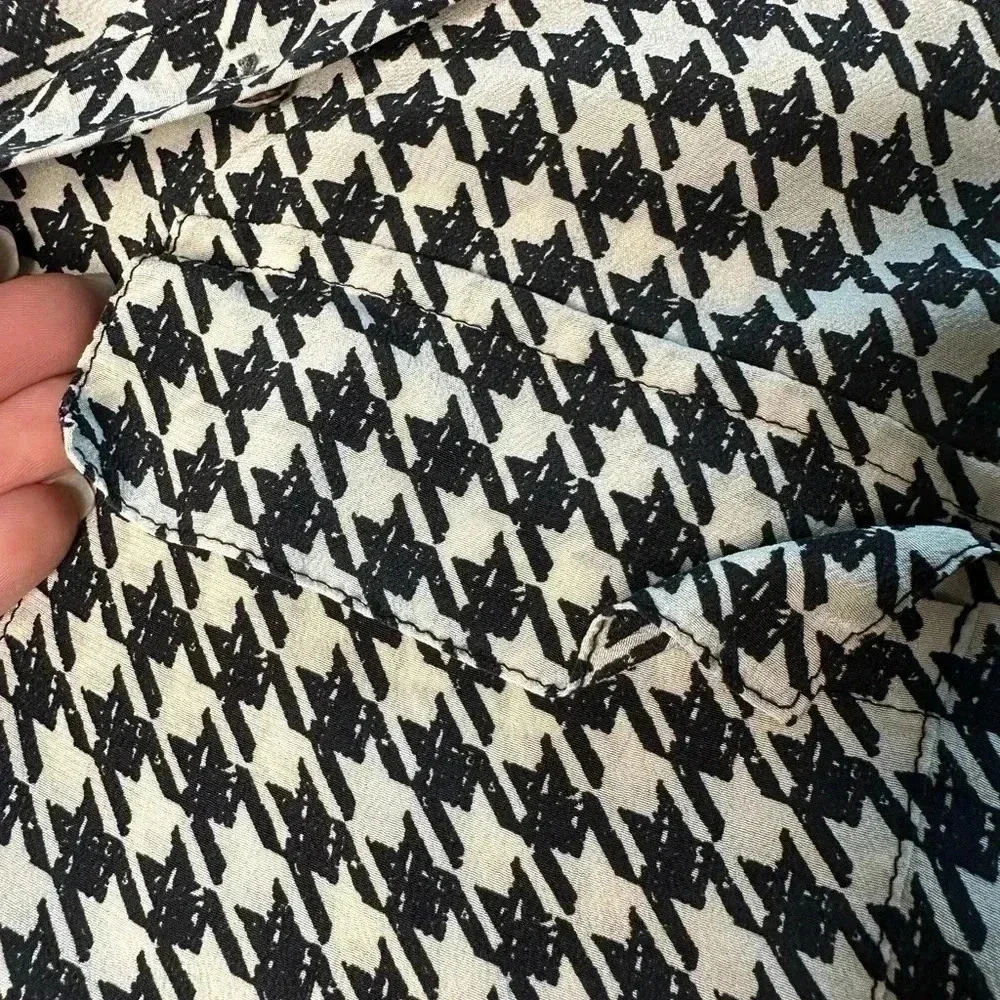 Babaton silk button up  blouse - Picture 4 of 5